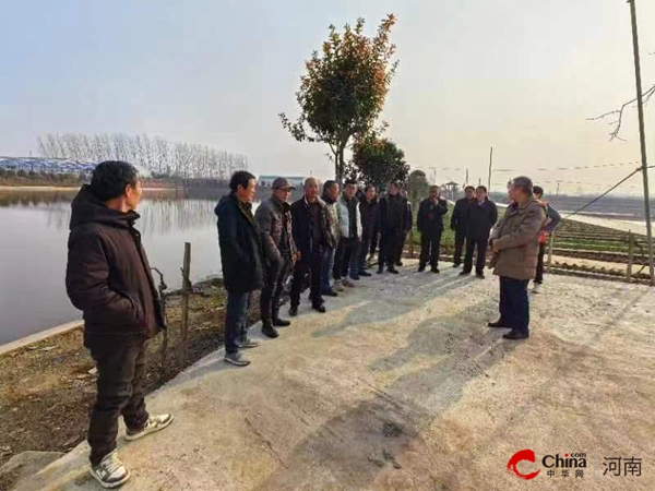 西平县农业农村局开展现代水产养殖新模式技术培训 助力乡村产业兴旺(图1)
